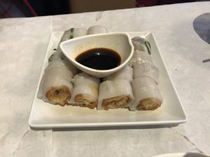 rice paper with fried dough filling #Veganuary at Full Moon City in The Hague