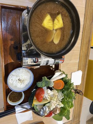 Hotpot miso soup   at Yǒujī Dàdì 有機大地健康蔬食餐廳 in Jiaoxi
