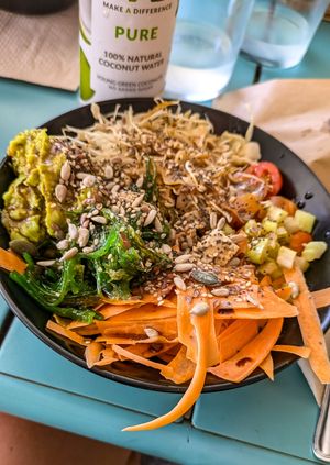 Maldivas Bowl at Poké Cotillo in Fuerteventura