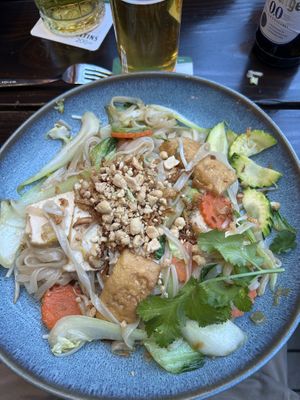 Nudeln mit Curry und Erdnuss  at LÚA 9 in Marburg