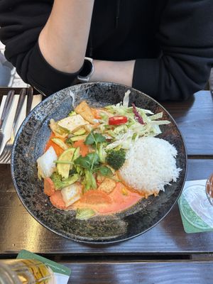 Rotes Curry  at LÚA 9 in Marburg