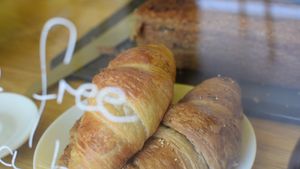 pastry at Keep Bañana in Munich