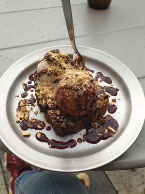 Choco banana cake with toppings and stracciatella and choco icecream at Keep Bañana in Munich