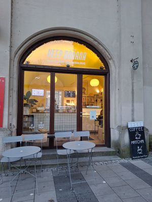  at Keep Bañana in Munich