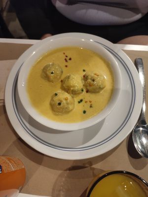  at Taj Indian Restaurant in Girona