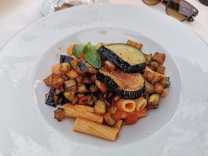 Tortiglioni with aubergine. Super taste at Hotel Gardenia al Lago in Gargnano