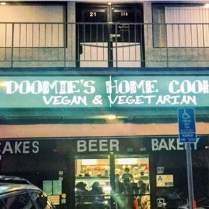 Sign at Doomie's Home Cookin' in Hollywood