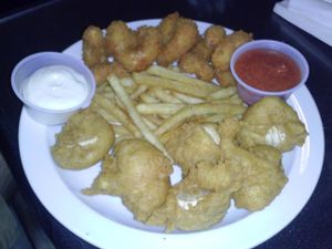 seafood platter at Doomie's Home Cookin' in Hollywood