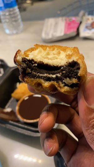 Yummy deep fried Oreo  at Doomie's Home Cookin' in Hollywood