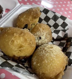 Deep Fried Oreos at Doomie's Home Cookin' in Hollywood