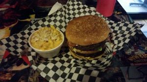 burger and mac' at Doomie's Home Cookin' in Hollywood