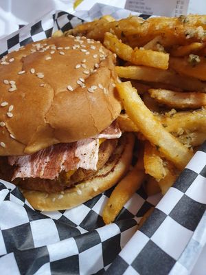 Sandwich at Doomie's Home Cookin' in Hollywood