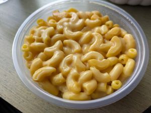 Macaroni and cheese at Doomie's Home Cookin' in Hollywood