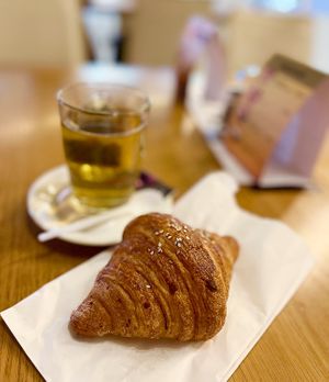 I took this cute and crispy Coffee Cult vegan croissant to the airport and ate it with great pleasure   at Coffee Cult - Sovetskaya in Tula