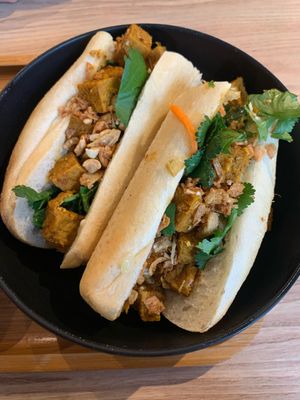Tofu banh mi (8,2€) at  Banh Mi Express in Brussels