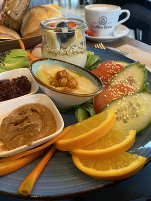 Veganes Frühstück   at Coffee Brew in Krefeld