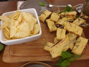 High tea for two at Kattencafé Op z'n Kop in Groningen