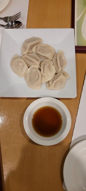 Steamed Vegetable Dumplings at SuTao Cafe in Malvern
