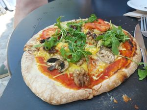 Pizza vegan at Nata Pura in Sintra