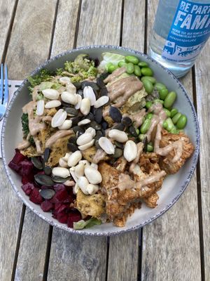 Yummy bowl (~15€)  at råbowls in Hamburg