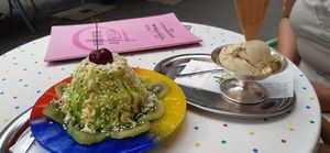 Kiwi Spaghettieis and pistachio icecream at Eiscafe Cortina in Cologne