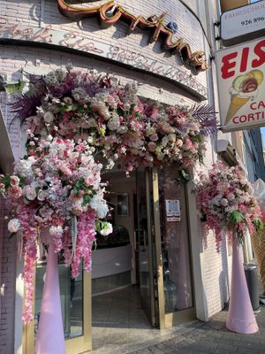 Outside   at Eiscafe Cortina in Cologne