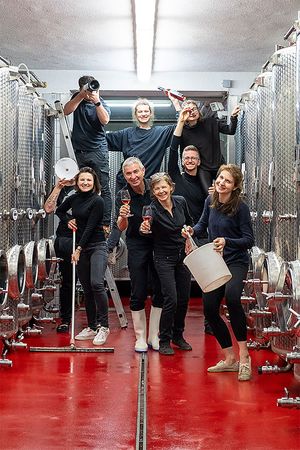 the family in the schilchercellar at Weingut Jöbstl in Wernersdorf