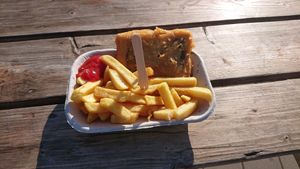 Vegan Fish'n'chips. at London Bus Catering in Falkenberg