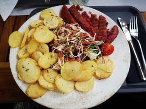 Vegan Salad at KluBar in Kranj