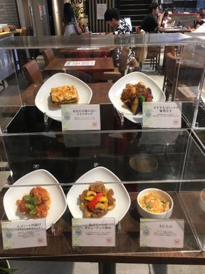 dishes at Plant Based Tokyo in Tokyo