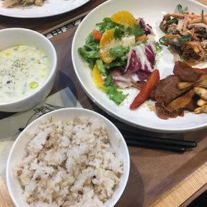 Deli plate at Plant Based Tokyo in Tokyo