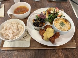 The four plate deli set with soup and rice  at Plant Based Tokyo in Tokyo