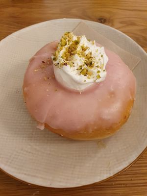Pistachio rosewater doughnut at Delish Vegan Doughnuts - Malasaña in Madrid