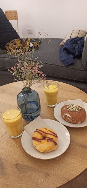 El bastidor estaba muy bueno. at Delish Vegan Doughnuts - Malasaña in Madrid