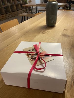 Caja halloween  at Delish Vegan Doughnuts - Malasaña in Madrid