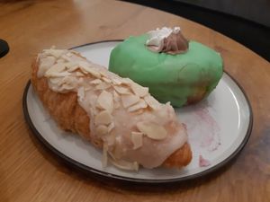 😍 at Delish Vegan Doughnuts - Malasaña in Madrid