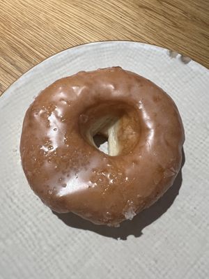 clásico glazed donut (with salt on top ?)  at Delish Vegan Doughnuts - Malasaña in Madrid