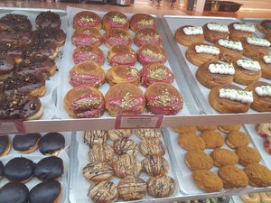 Great variety at Delish Vegan Doughnuts - Malasaña in Madrid
