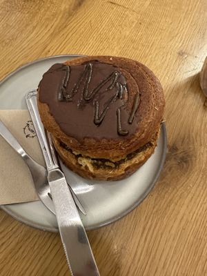 Pistachio and cheesecake kunafah  at Delish Vegan Doughnuts - Malasaña in Madrid