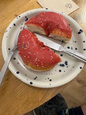 Homer at Delish Vegan Doughnuts - Malasaña in Madrid