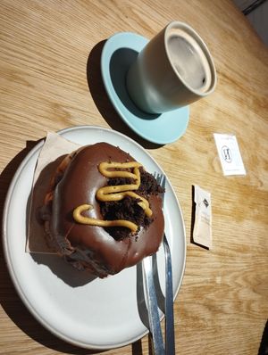 Salted caramel mocha donut 🍩 at Delish Vegan Doughnuts - Malasaña in Madrid