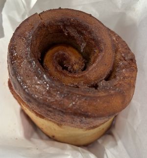 rollito de canela  at Delish Vegan Doughnuts - Malasaña in Madrid