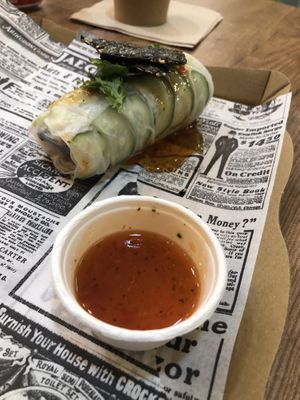 Spring roll at FinaFilipina in Madrid