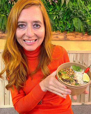 Happy with thai curry at FinaFilipina in Madrid