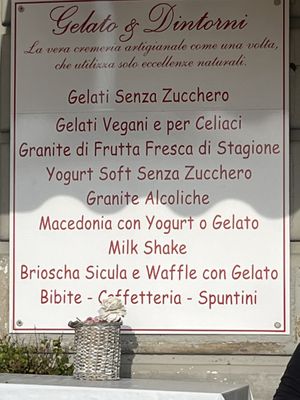 Sign says Galati Vegani  at Gelato & Dintorni in Camogli