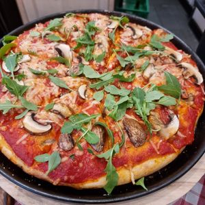 Brunch - Pizza at Vegitalian in Salzburg