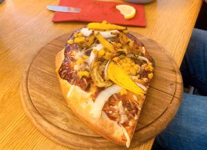 bbq pizza  at Vegitalian in Salzburg