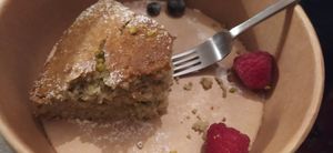 Pistazien Kuchen at Vegitalian in Salzburg