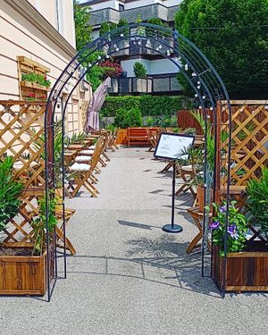 Garden at Vegitalian in Salzburg