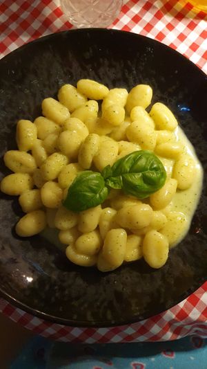 gniocci whith zucchini ricotta sauce (did not recognize the ricotta though..) at Vegitalian in Salzburg